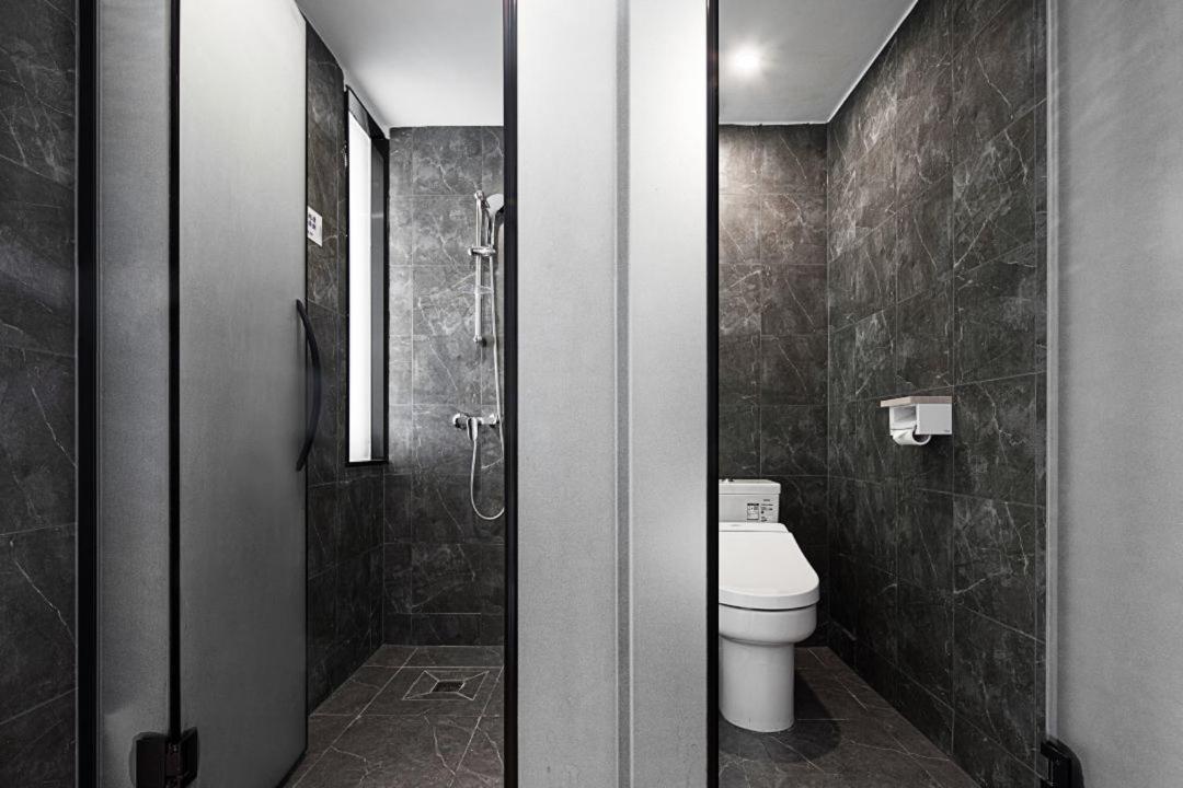Walling Hotel - Chongqing Jiefangbei Hongyadong Bagian luar foto